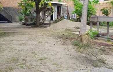 Imagem: O terreno possui 200m² de Área, Imóvel novo e está localizado