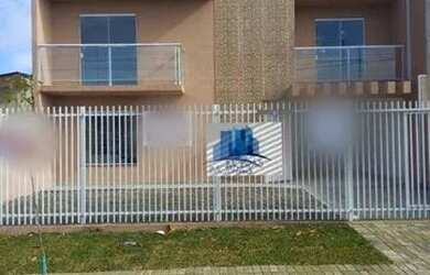 Imagem: A casa possui 4 Dormitórios, 2 Banheiros, 2 Vagas na garagem