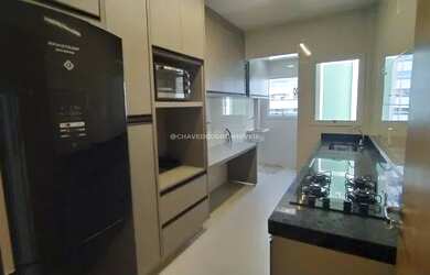 Imagem: O apartamento possui 3 Dormitórios, 2 Banheiros, 2 Vagas na