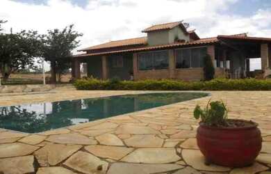 Imagem: A chácara e está localizado em Jaboticatubas, MG à venda