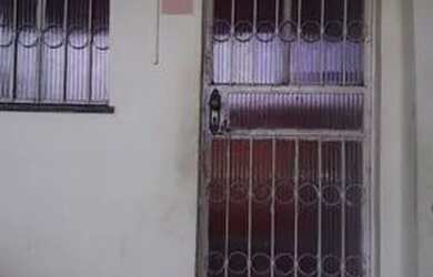 Imagem: A casa possui 1 Dormitório, 1 Banheiro e está localizado