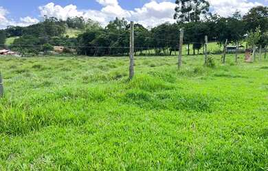 Imagem: O terreno possui 600m² de Área e está localizado em Centro