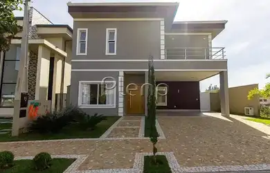 Imagem: A casa em condomínio possui 3 Dormitórios, 5 Banheiros, 2