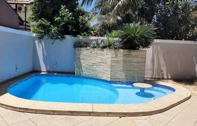 Imagem: A casa em condomínio possui 3 Dormitórios, 5 Banheiros, 2