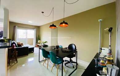 Imagem: O apartamento possui 3 Dormitórios, 2 Banheiros, 2 Vagas na