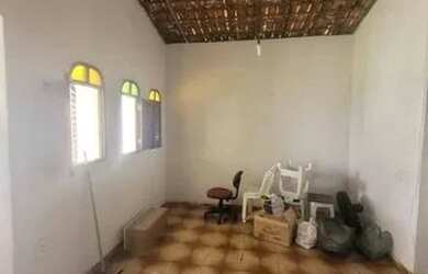 Imagem: A casa possui 2 Dormitórios, 1 Banheiro, 65m² de Área e está