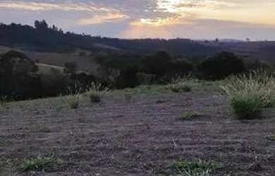 Imagem: O terreno possui 500m² de Área e está localizado em Jardim