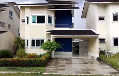 Imagem: A casa em condomínio possui 4 Dormitórios, 5 Banheiros, 4