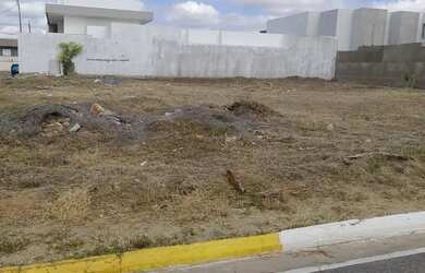 Imagem: O terreno possui 510m² de Área e está localizado em Juazeiro