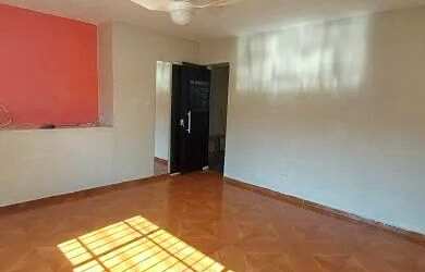 Imagem: A casa possui 2 Dormitórios, 2 Banheiros, 1 Vaga na garagem