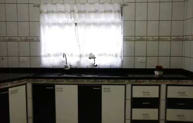 Imagem 6: Casa em Suzano. Varanda, Área de serviço, 300m² de Áreae2 Vagas na...