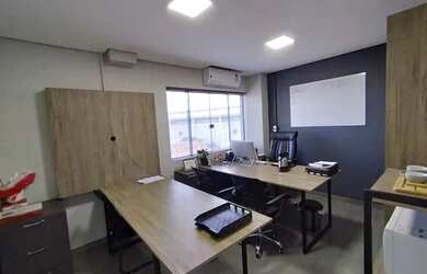 Imagem: O depósito possui 400m² de Área e está localizado em Scharlau