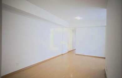 Imagem: O apartamento possui 2 Dormitórios, 2 Banheiros, 2 Vagas na