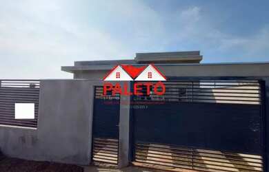 Imagem: A casa possui 2 Dormitórios, 1 Banheiro, 200m² de Área e