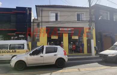 Imagem: O depósito possui 288m² de Área e está localizado em Água