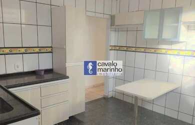 Imagem: A casa possui 2 Dormitórios, 3 Banheiros, 5 Vagas na garagem