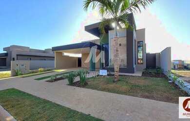 Imagem: A casa em condomínio possui 3 Dormitórios, 4 Banheiros, 4