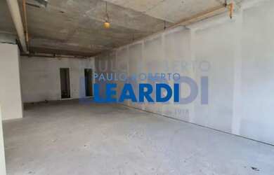 Imagem: O depósito possui 1 Vaga na garagem, 70m² de Área e está