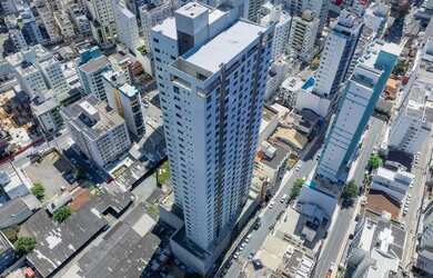 Imagem: O apartamento possui 2 Dormitórios, 3 Banheiros, 1 Vaga na