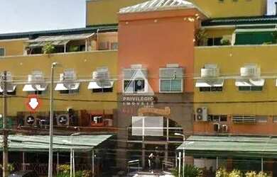 Imagem: O depósito possui 1 Vaga na garagem e 50m² de Área e está