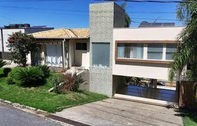 Imagem 2: Casa alto padrão no Condomínio Montserrat 4 quartos