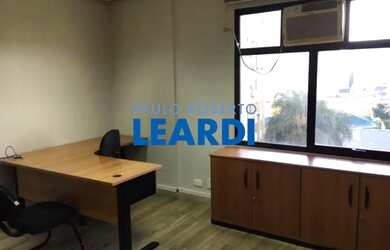 Imagem: O depósito possui 125m² de Área e está localizado em Barra