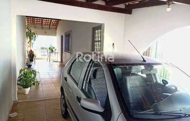 Imagem 2: Casa à venda, 3 quartos, Alto Umuarama - Uberlândia/MG - Rotina Imobiliária
