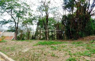 Imagem: O terreno possui 875m² de Área, Imóvel novo e está localizado