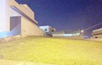 Imagem: O terreno possui 308m² de Área e está localizado em Cyrela