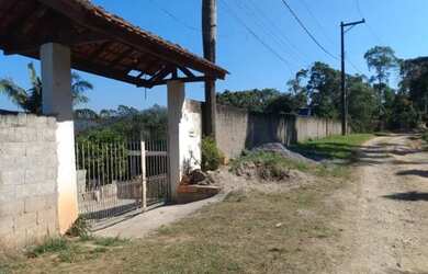 Imagem: A chácara possui 7.500m² de Área e está localizado em São