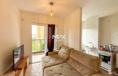 Imagem: O apartamento possui 2 Dormitórios, 1 Banheiro, 1 Vaga na garagem