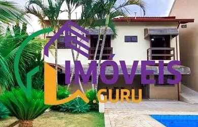 Imagem: A casa possui 3 Dormitórios, 3 Banheiros, 4 Vagas na garagem