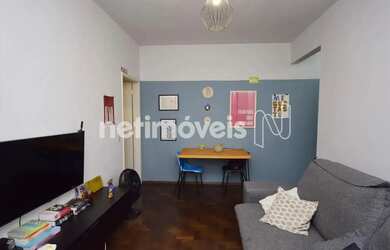 Imagem: O apartamento possui 2 Dormitórios, 1 Banheiro e 78m² de Área