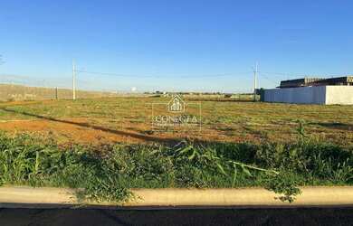 Imagem 2: Lote em Condomínio Residencial em Uberlândia Novo Mundo, 323 m²