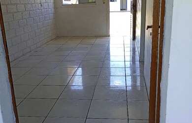 Imagem: A casa em condomínio possui 2 Dormitórios, 1 Banheiro, 1 Vaga