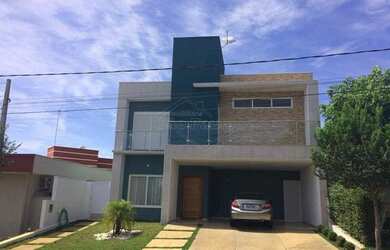 Imagem: A casa em condomínio possui 3 Dormitórios, 2 Vagas na garagem