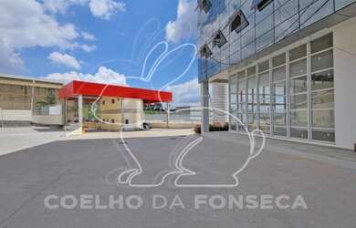 Imagem: O depósito possui 1061-0m² de Área e está localizado em