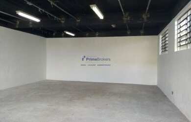 Imagem 7: Galpão Comercial. Varanda, 900m² de Áreae4 Vagas na garagem