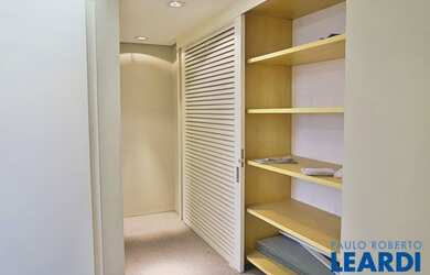 Imagem 6: CONJ. COMERCIAL - ALPHAVILLE - SP