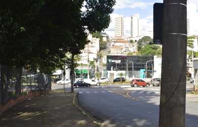 Imagem: O depósito e possui Dormitórios, Suítes, Banheiros, 465-0m²