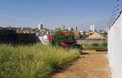 Imagem: O terreno possui 968m² de Área e está localizado em Boa