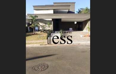 Imagem: A casa em condomínio possui 3 Dormitórios, 4 Banheiros, 2