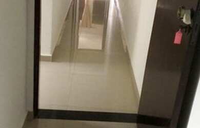 Imagem: A casa possui 5 Dormitórios, 3 Banheiros, 1 Vaga na garagem