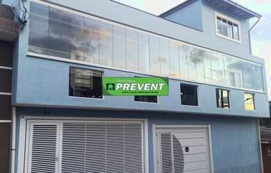 Imagem: A casa possui 5 Dormitórios, 2 Banheiros, 2 Vagas na garagem