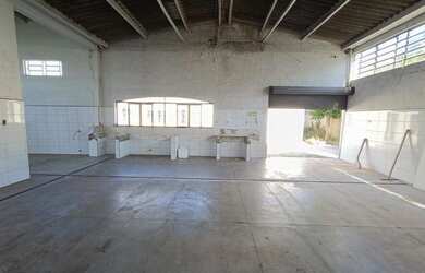 Imagem: O depósito possui 460m² de Área e está localizado em Vila