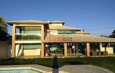 Imagem: A casa em condomínio possui 4 Dormitórios, 5 Banheiros, 5