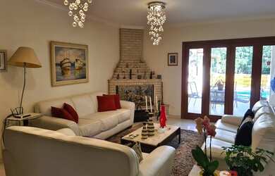 Imagem 3: Maravilhosa casa em condomínio 4 dorms Carapicuíba 1.800.000