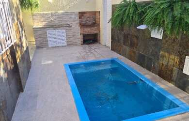 Imagem: A casa em condomínio possui 4 Dormitórios, 4 Banheiros, 2