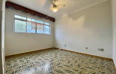 Imagem: A casa possui 2 Dormitórios, 2 Banheiros, 120m² de Área e