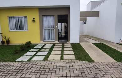 Imagem: A casa possui 2 Dormitórios, 1 Banheiro, 1 Vaga na garagem